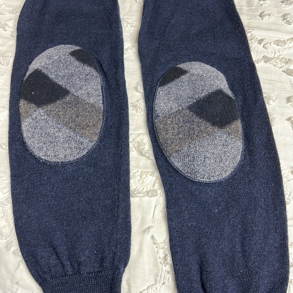 Burberry Top size SP (Authentic) - Picture 11 of 12